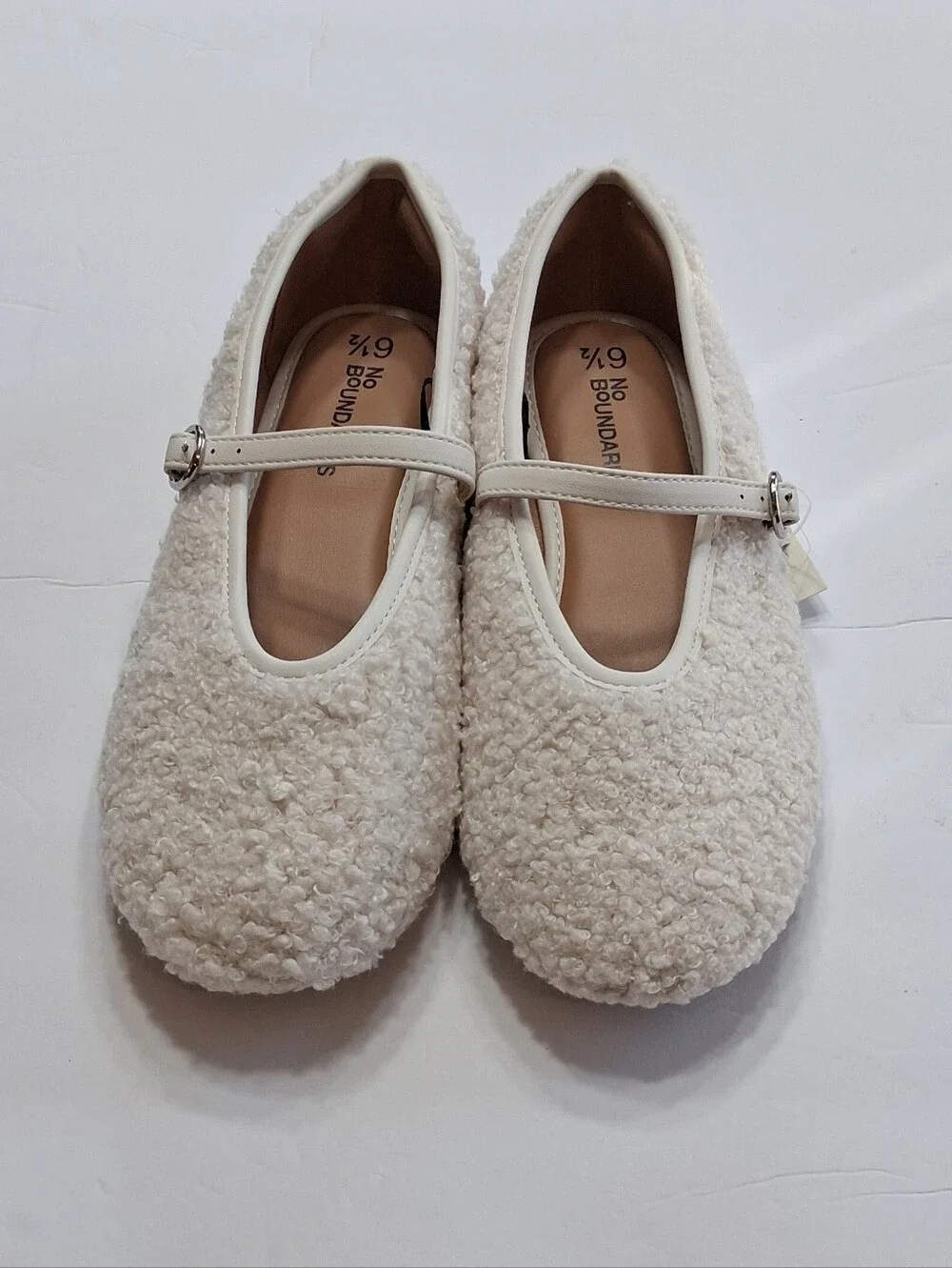 No Boundaries Cream Off-White Faux-Shearling Mary Jane Flats Women's Size 11